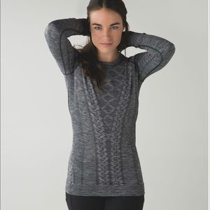 Lululemon Rest Less Pullover in Heathered Black, 6